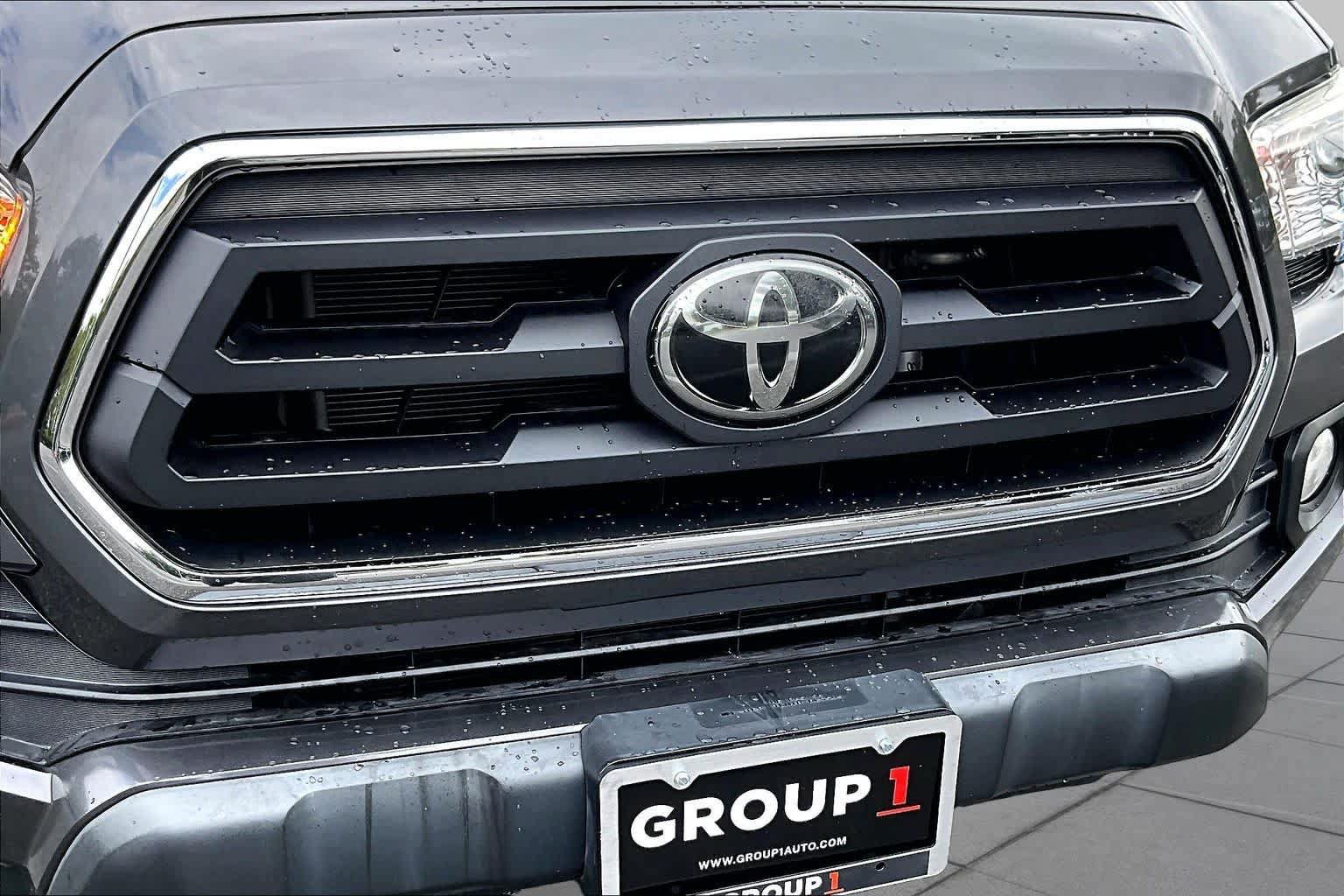 Used 2022 Toyota Tacoma SR5 w/ Technology Package AWD/4WD image 29