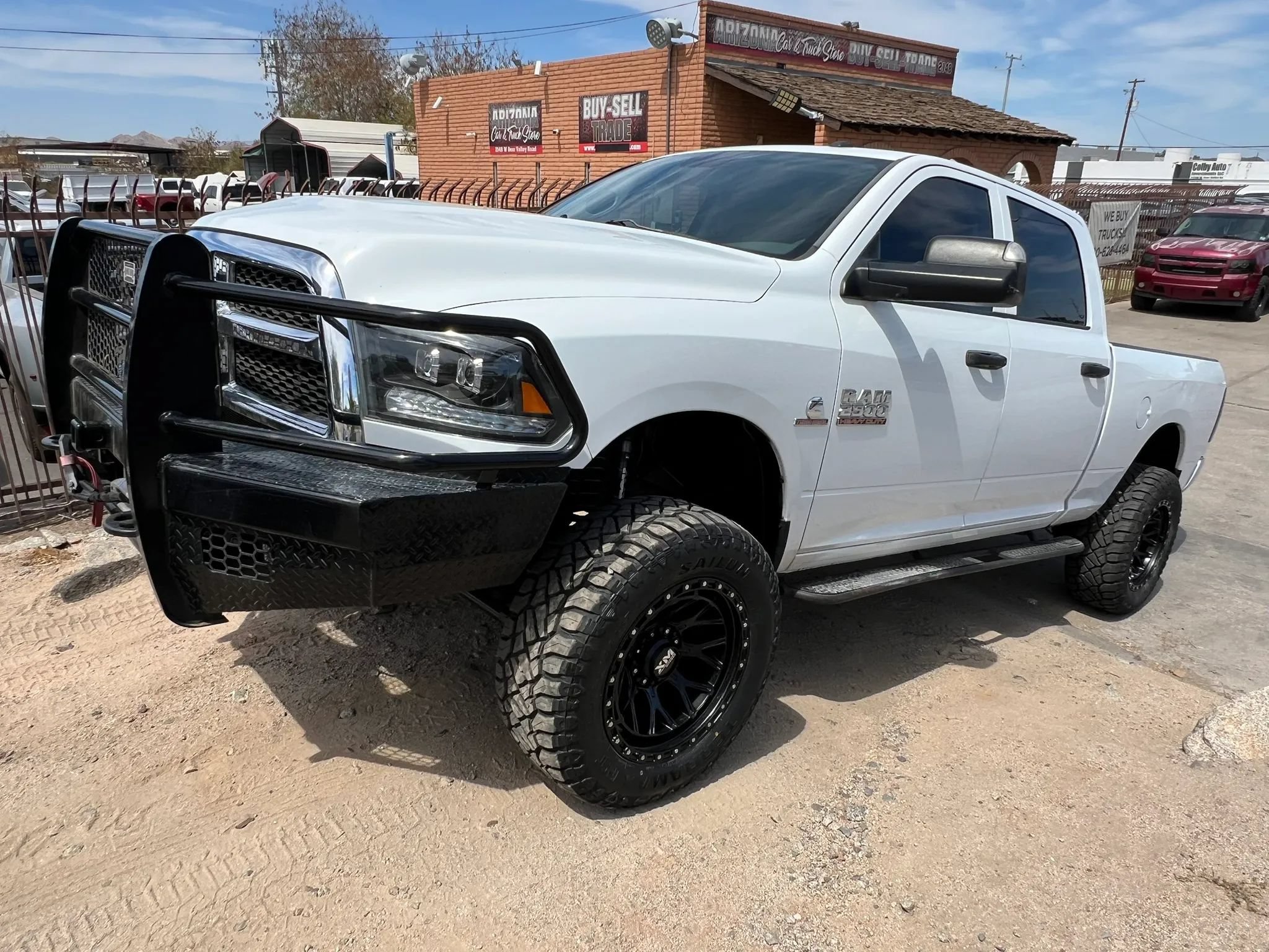 Used 2016 RAM 2500 Tradesman w/ Chrome Appearance Group AWD/4WD image 3