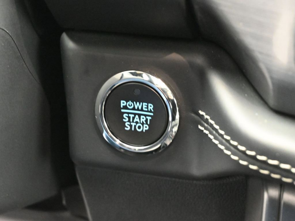 Certified 2022 Ford F150 Lightning Platinum image 14