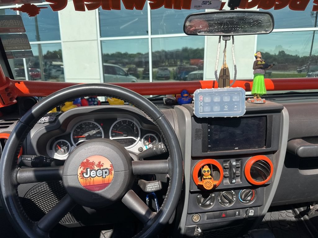 Used 2010 Jeep Wrangler Unlimited Sport AWD/4WD image 9