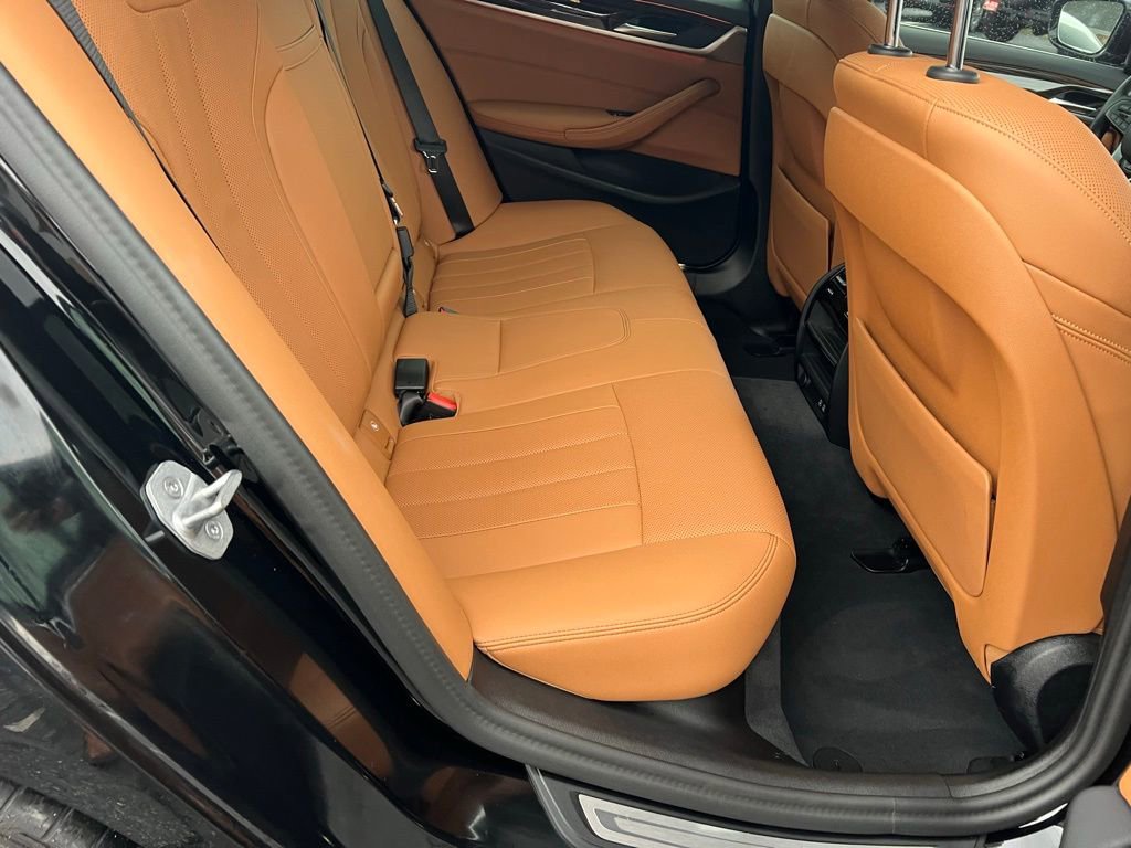 Used 2023 BMW 540i xDrive w/ Convenience Package image 23