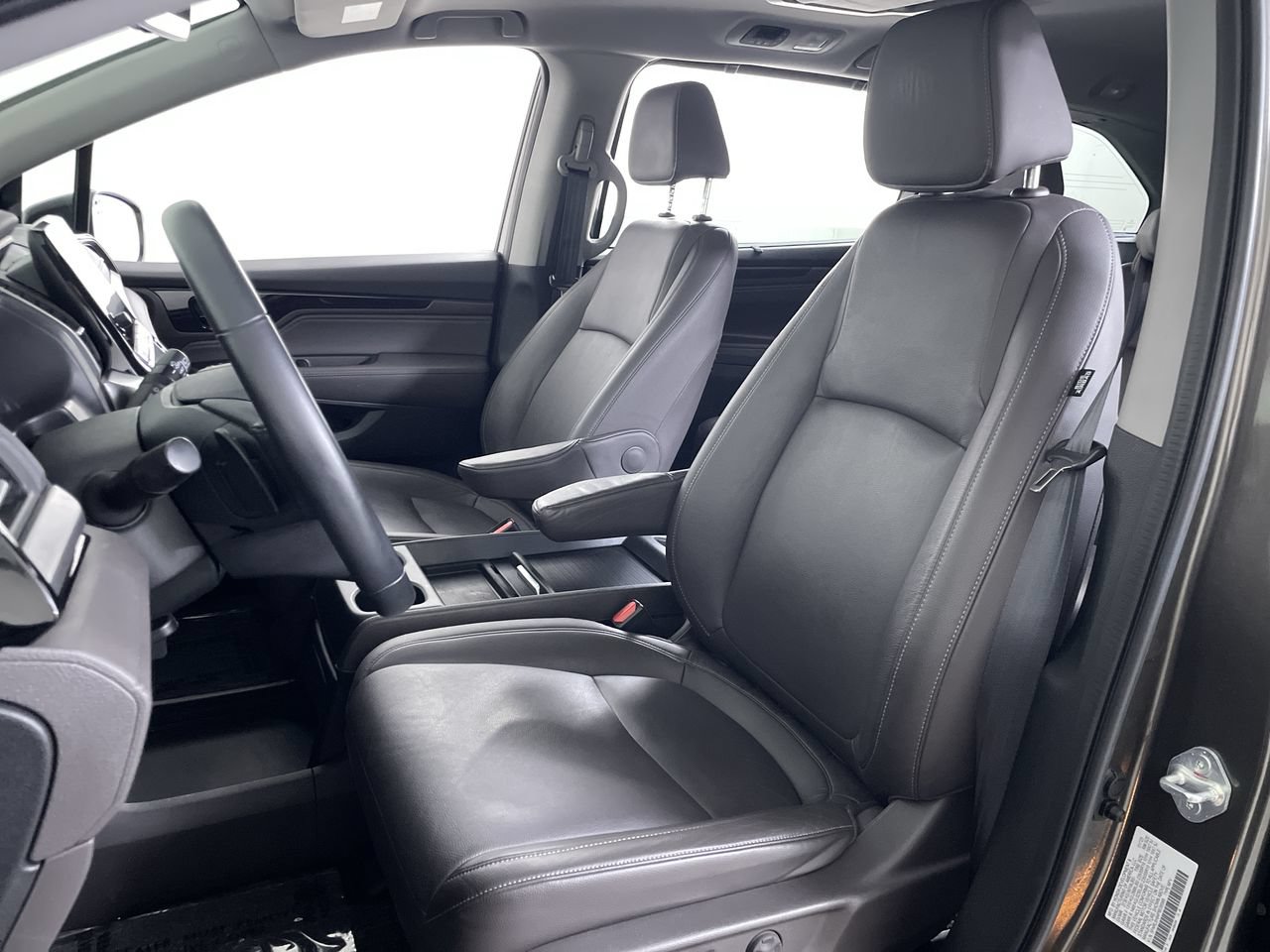 Used 2023 Honda Odyssey Touring image 12