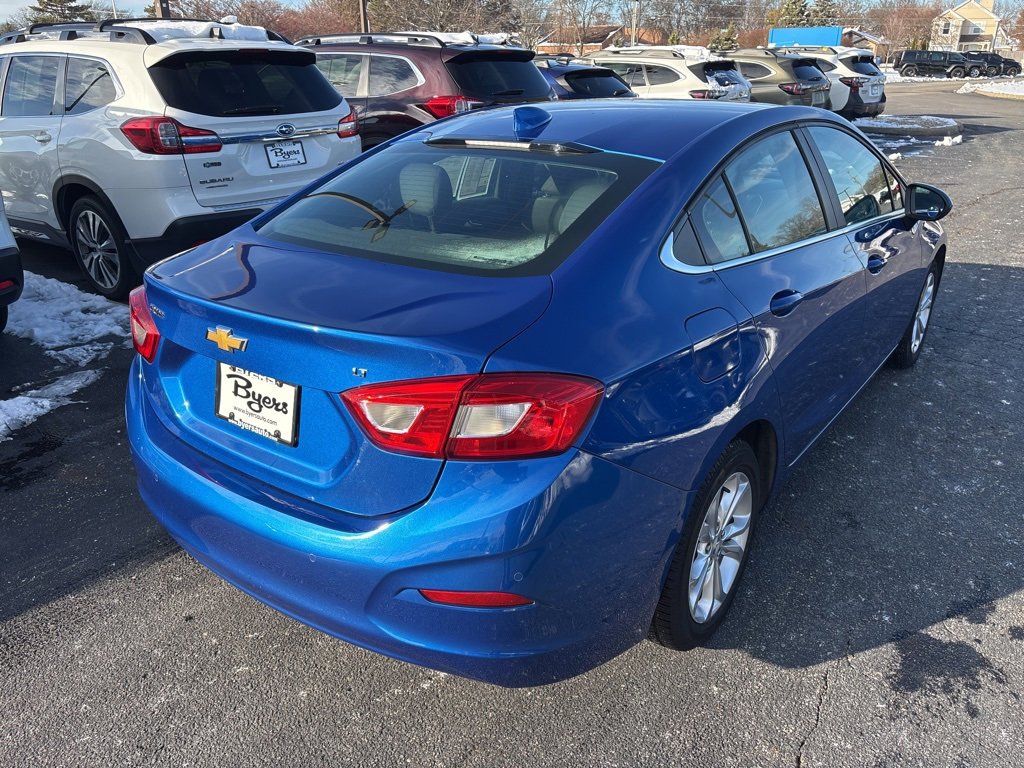 Used 2019 Chevrolet Cruze LT w/ Convenience Package image 3