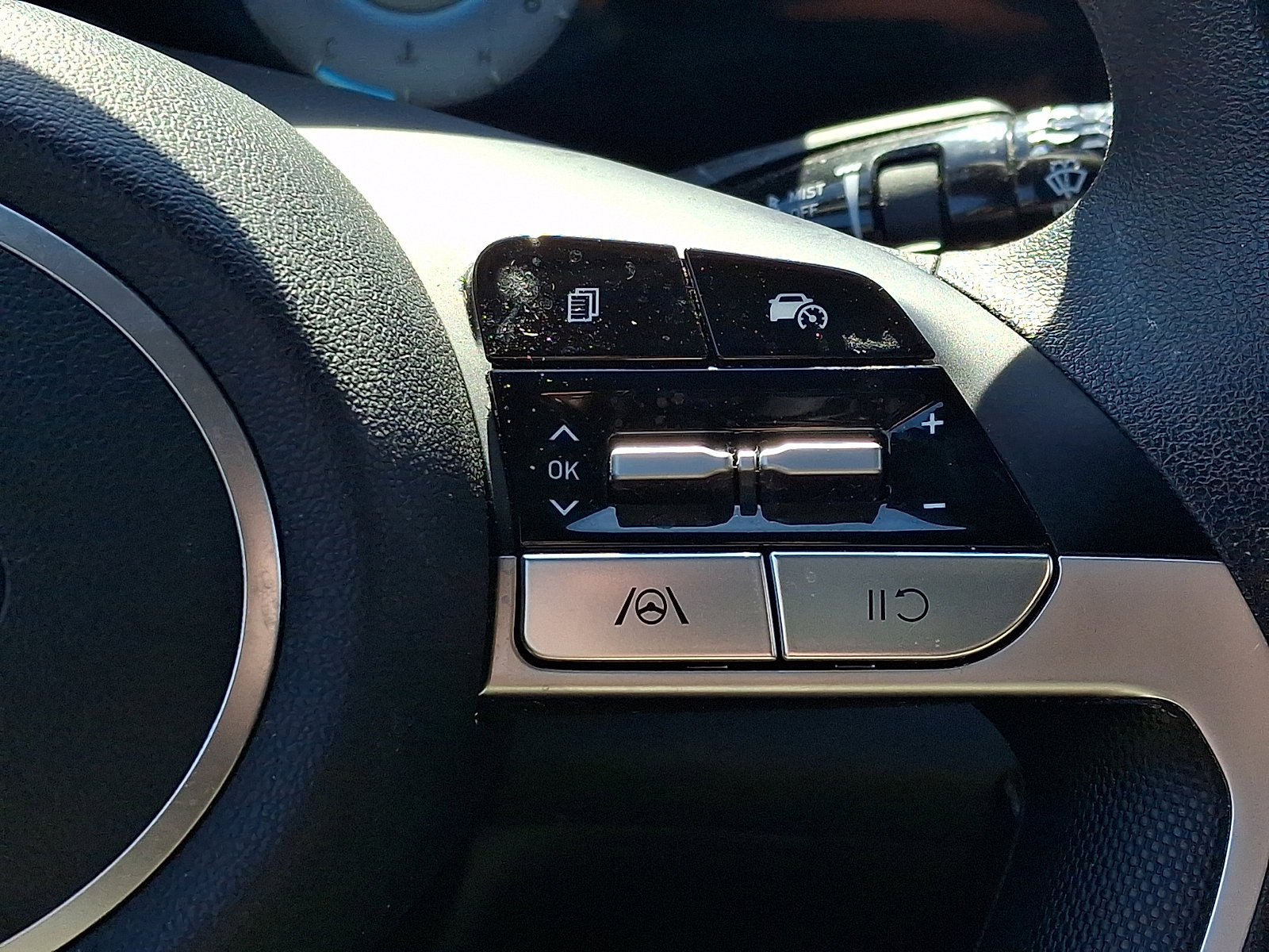 Used 2024 Hyundai Elantra SEL FWD image 24