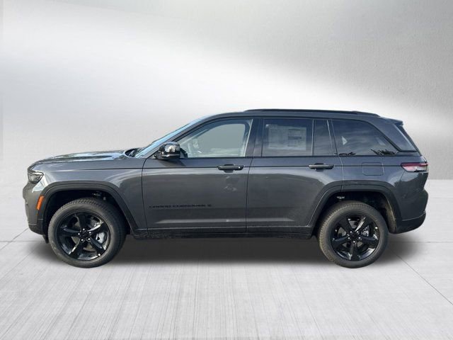 New 2025 Jeep Grand Cherokee Limited w/ Black Appearance Package image 8