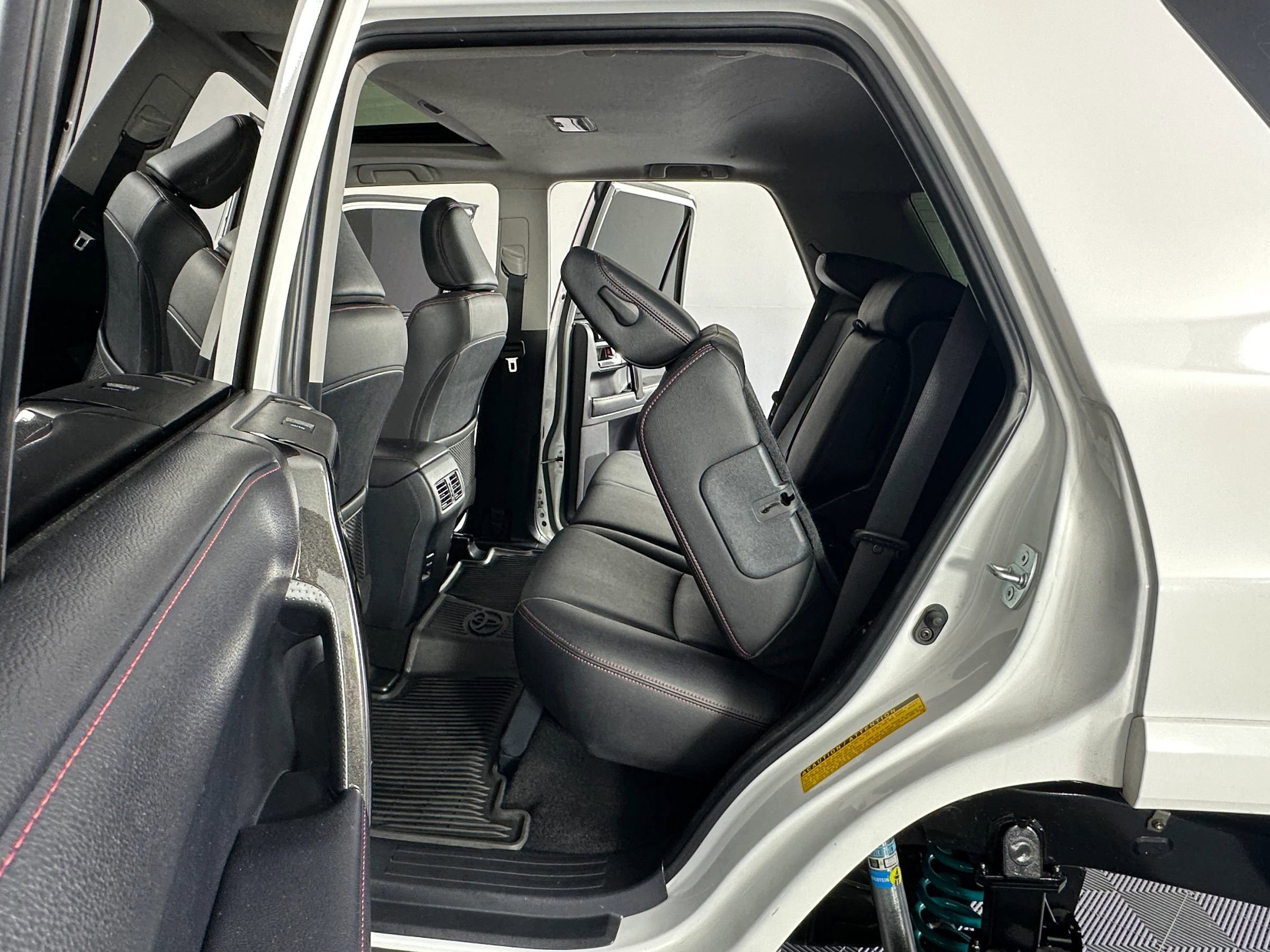 Used 2019 Toyota 4Runner TRD Off-Road Premium image 31
