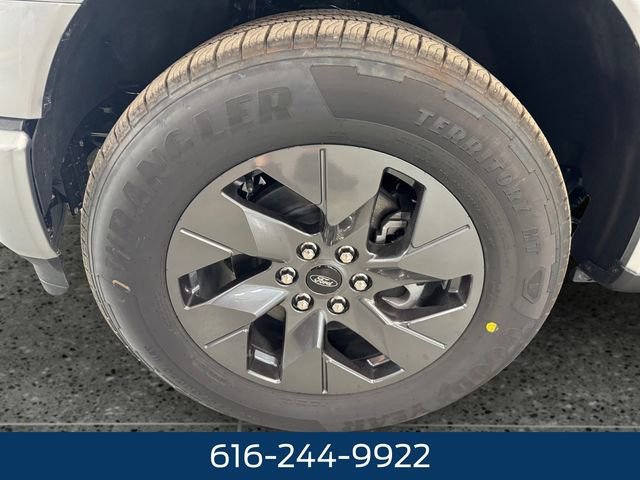 New 2025 Ford F150 Lightning Lariat image 5
