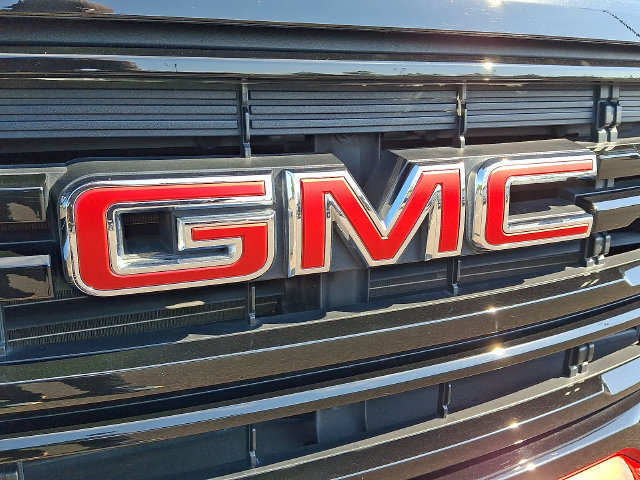 Used 2023 GMC Acadia SLE w/ Driver Convenience Package FWD image 35