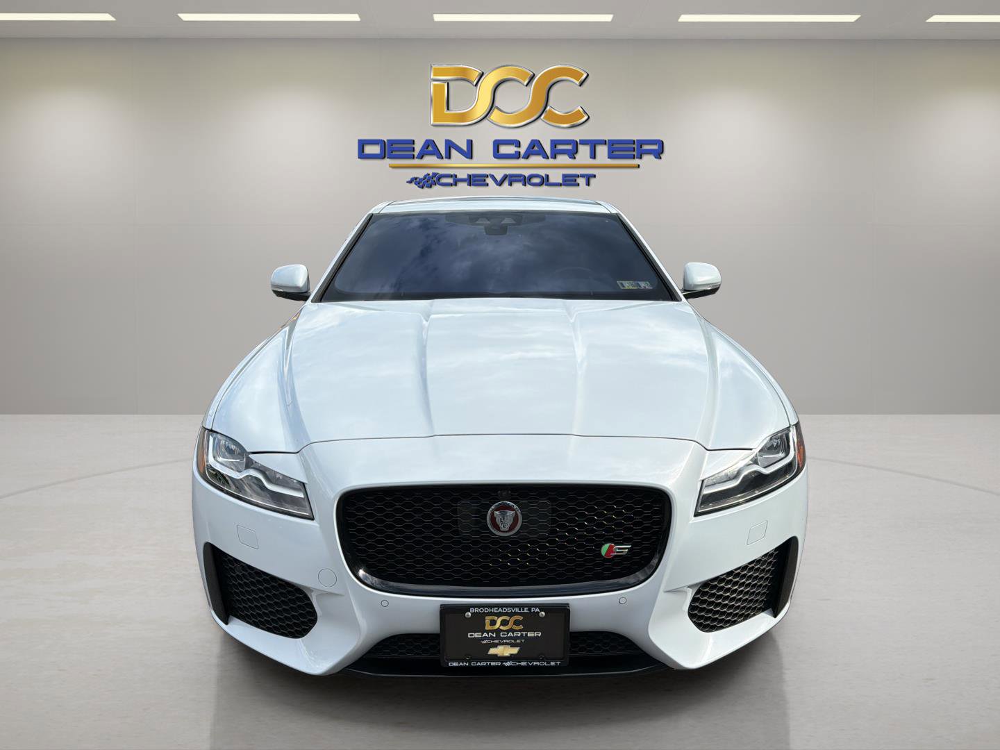 Used 2019 Jaguar XF S AWD/4WD image 8