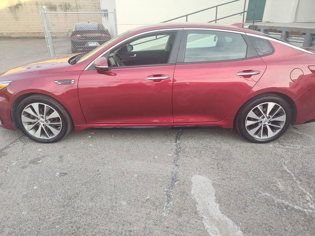 Used 2019 Kia Optima S image 4