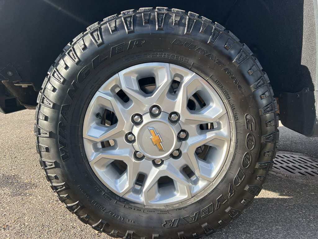 Used 2021 Chevrolet Silverado 2500 LTZ w/ LTZ Convenience Package AWD/4WD image 31