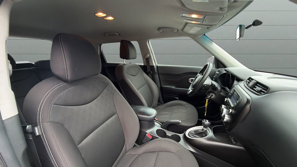 Used 2017 Kia Soul w/ Convenience Package image 29