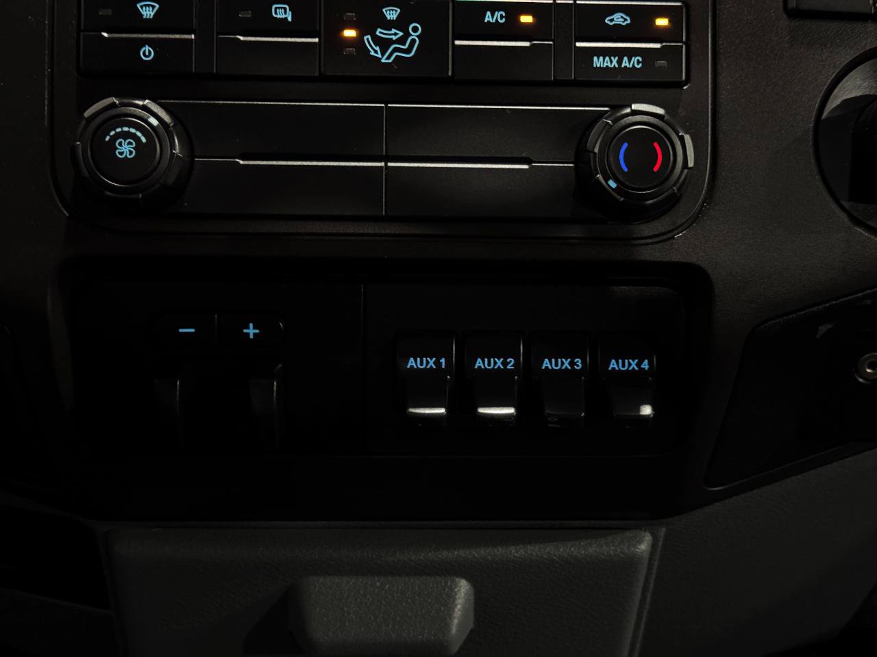 Used 2016 Ford F450 XL w/ Power Equipment Group AWD/4WD image 26