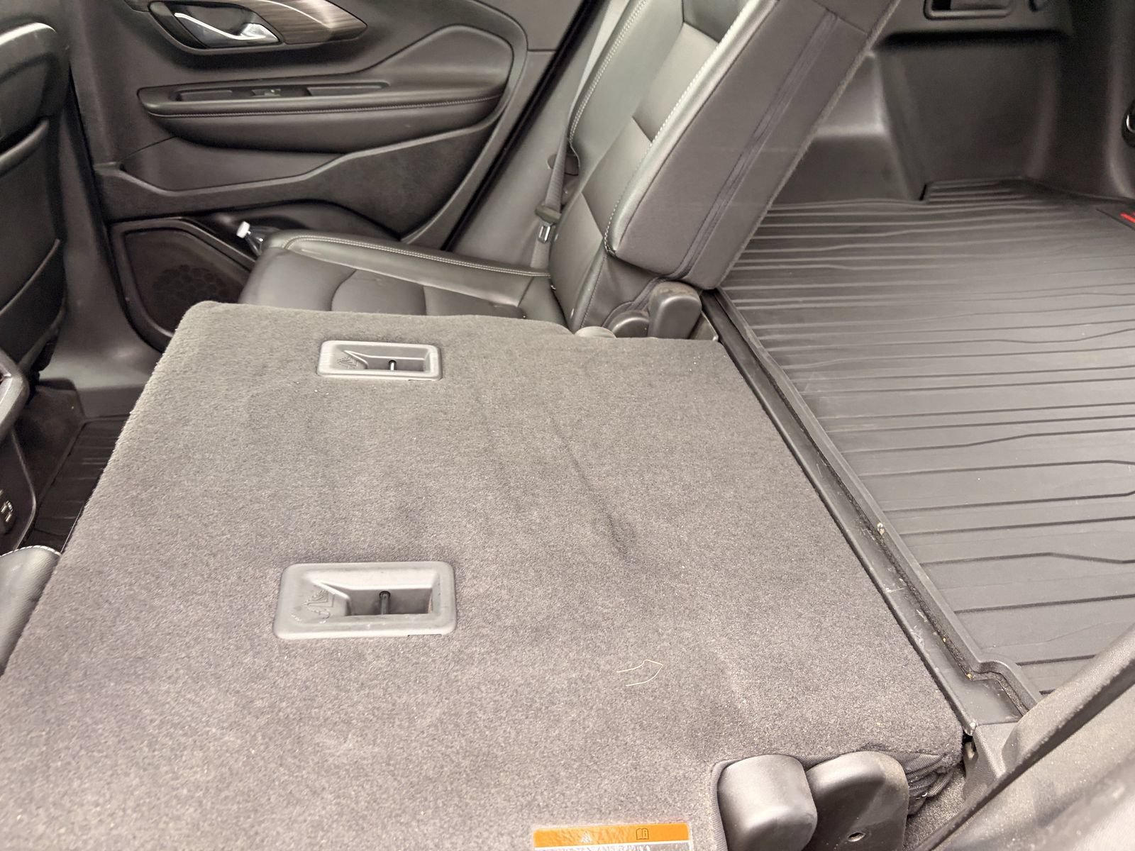 Used 2023 GMC Terrain SLT FWD image 16