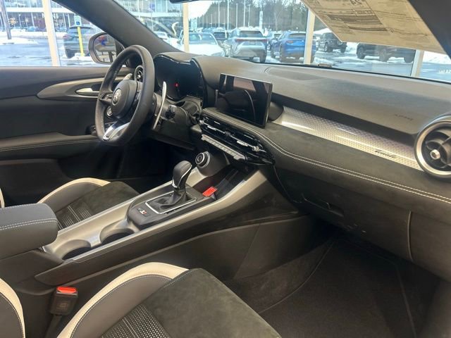 New 2026 Alfa Romeo Tonale w/ Active Assist Package AWD/4WD image 18