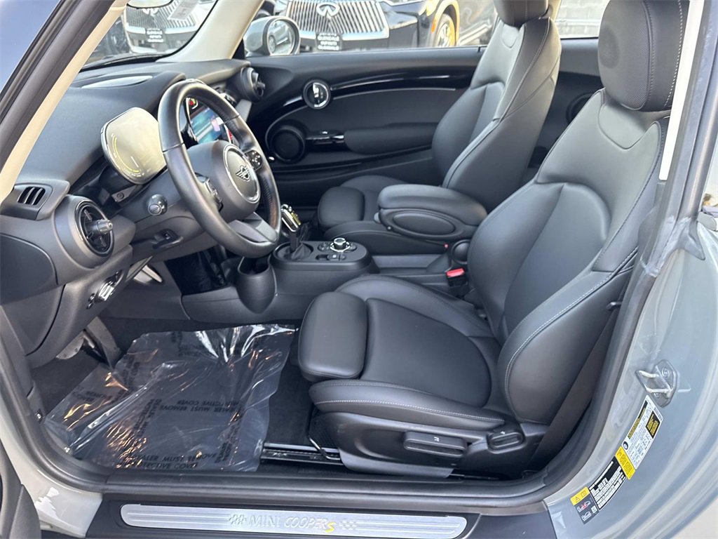 Used 2022 MINI Cooper SE image 10