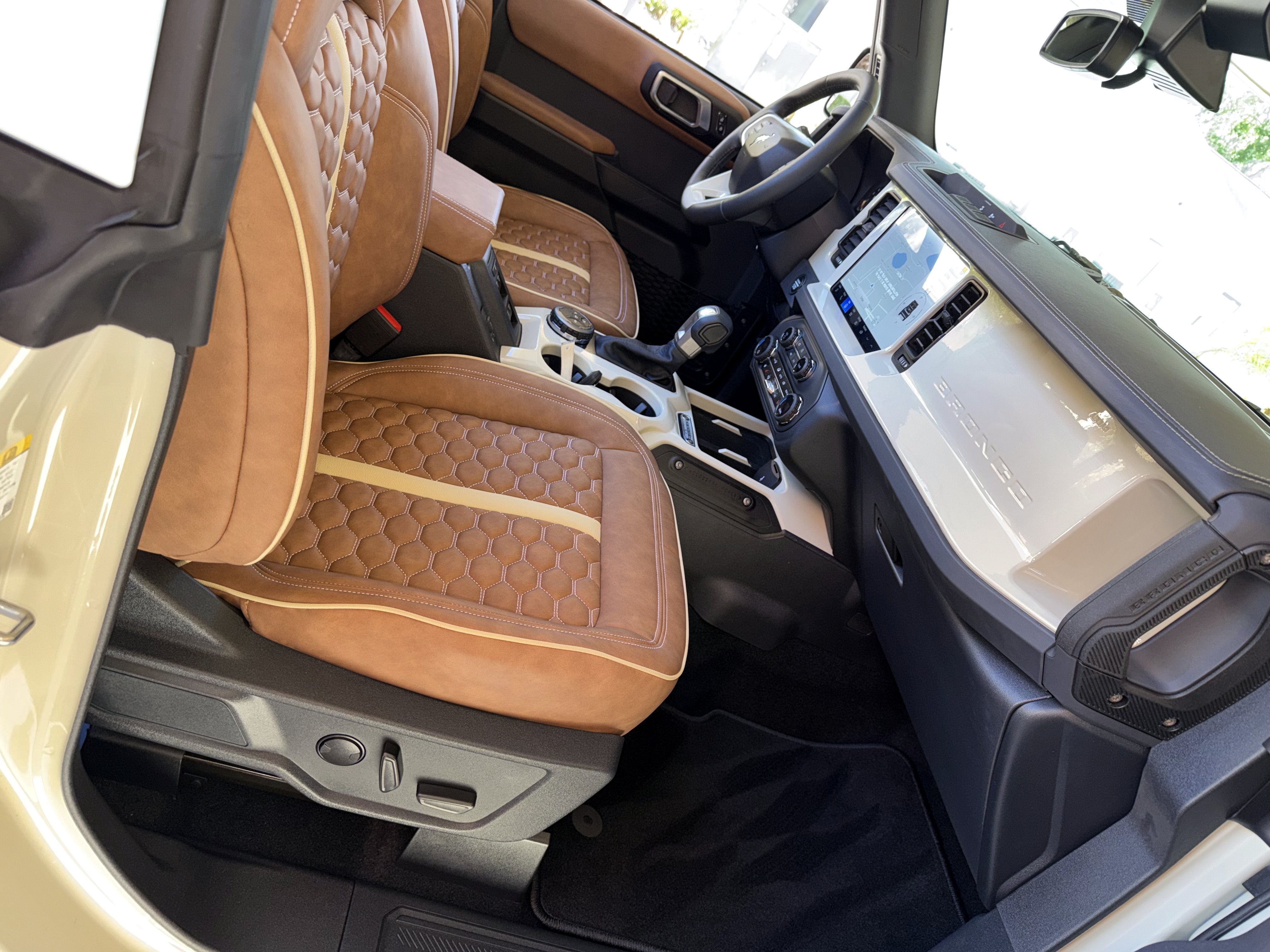 Used 2026 Ford Bronco Outer Banks AWD/4WD image 16