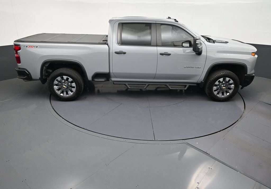 Used 2025 Chevrolet Silverado 2500 Custom w/ Custom Value Package AWD/4WD image 18