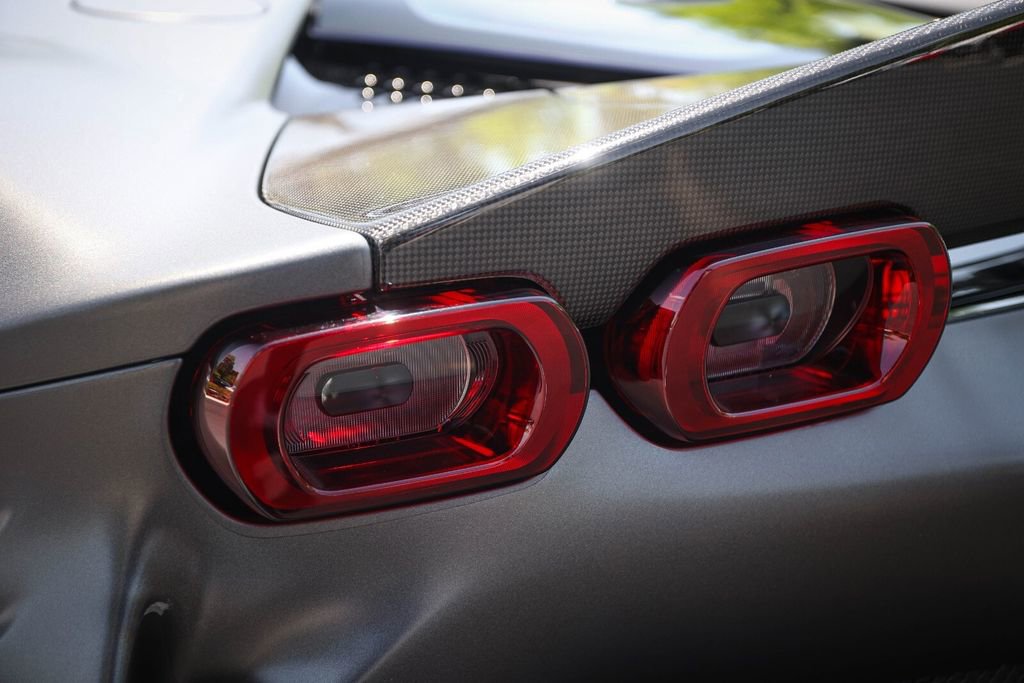 Certified 2022 Ferrari SF90 Stradale AWD/4WD image 18