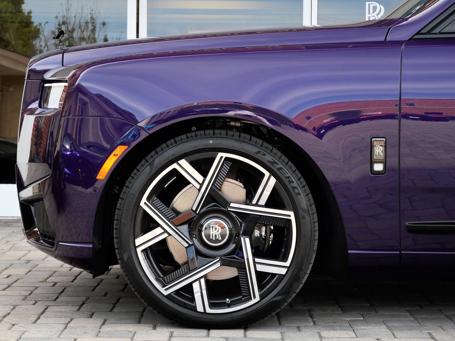 New 2027 Rolls-Royce Cullinan Black Badge AWD/4WD image 12