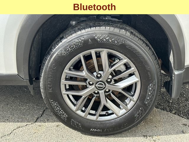 Used 2025 Nissan Rogue S image 9