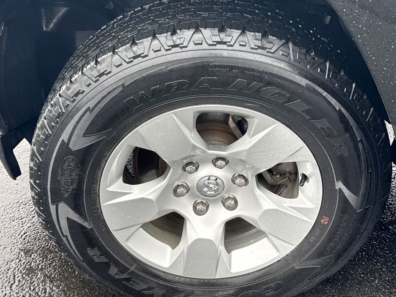 Used 2021 RAM 1500 Big Horn image 13