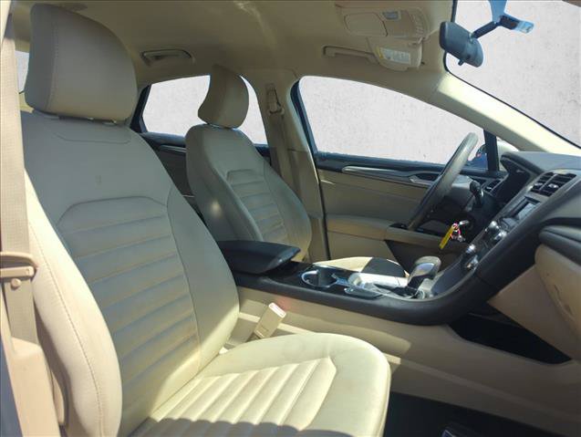 Used 2015 Ford Fusion SE FWD image 24