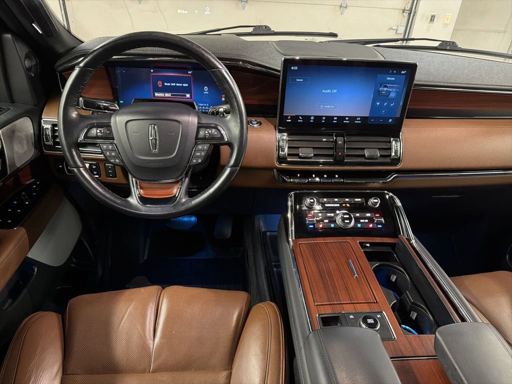 Certified 2023 Lincoln Navigator Reserve AWD/4WD image 8