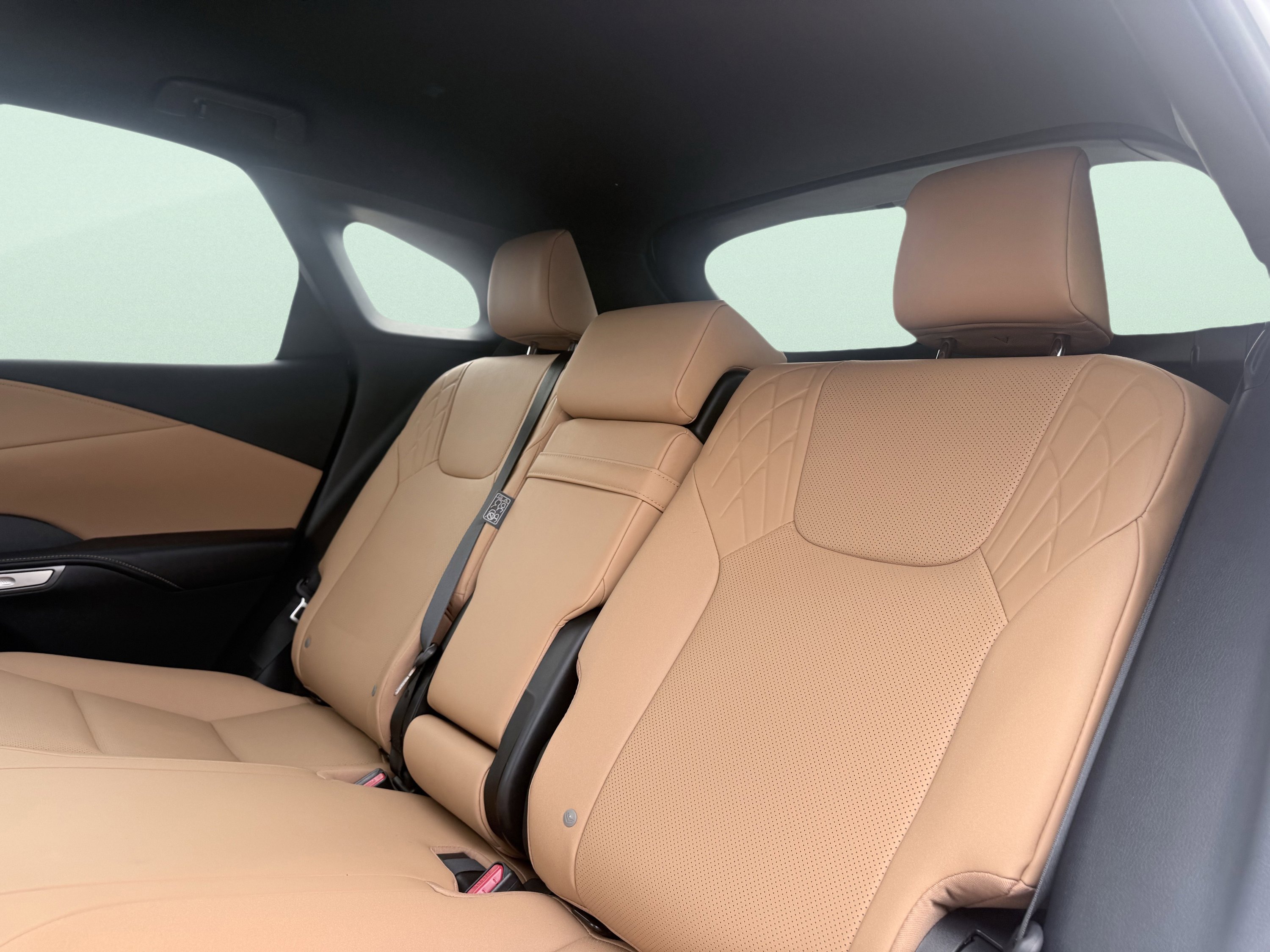 Used 2026 Lexus RX 350 FWD w/ Cold Area Package image 36