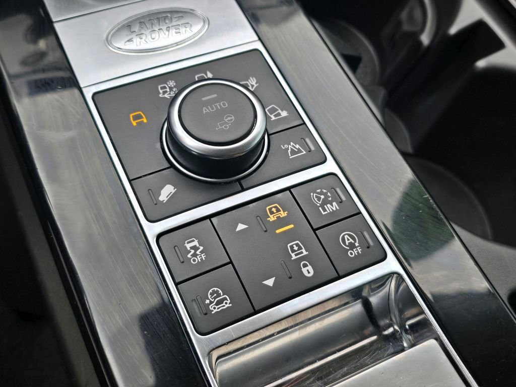 Used 2018 Land Rover Discovery HSE Luxury image 33