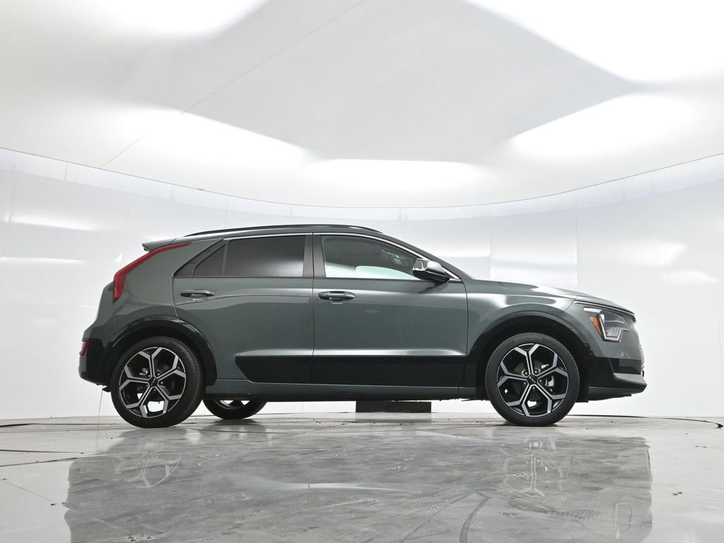 Used 2023 Kia Niro EX Touring image 52