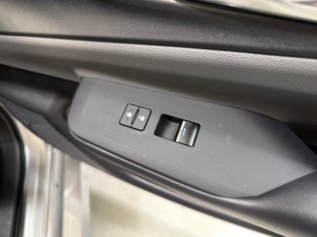 Used 2023 Toyota Prius Limited w/ Limited Premium Package FWD image 39