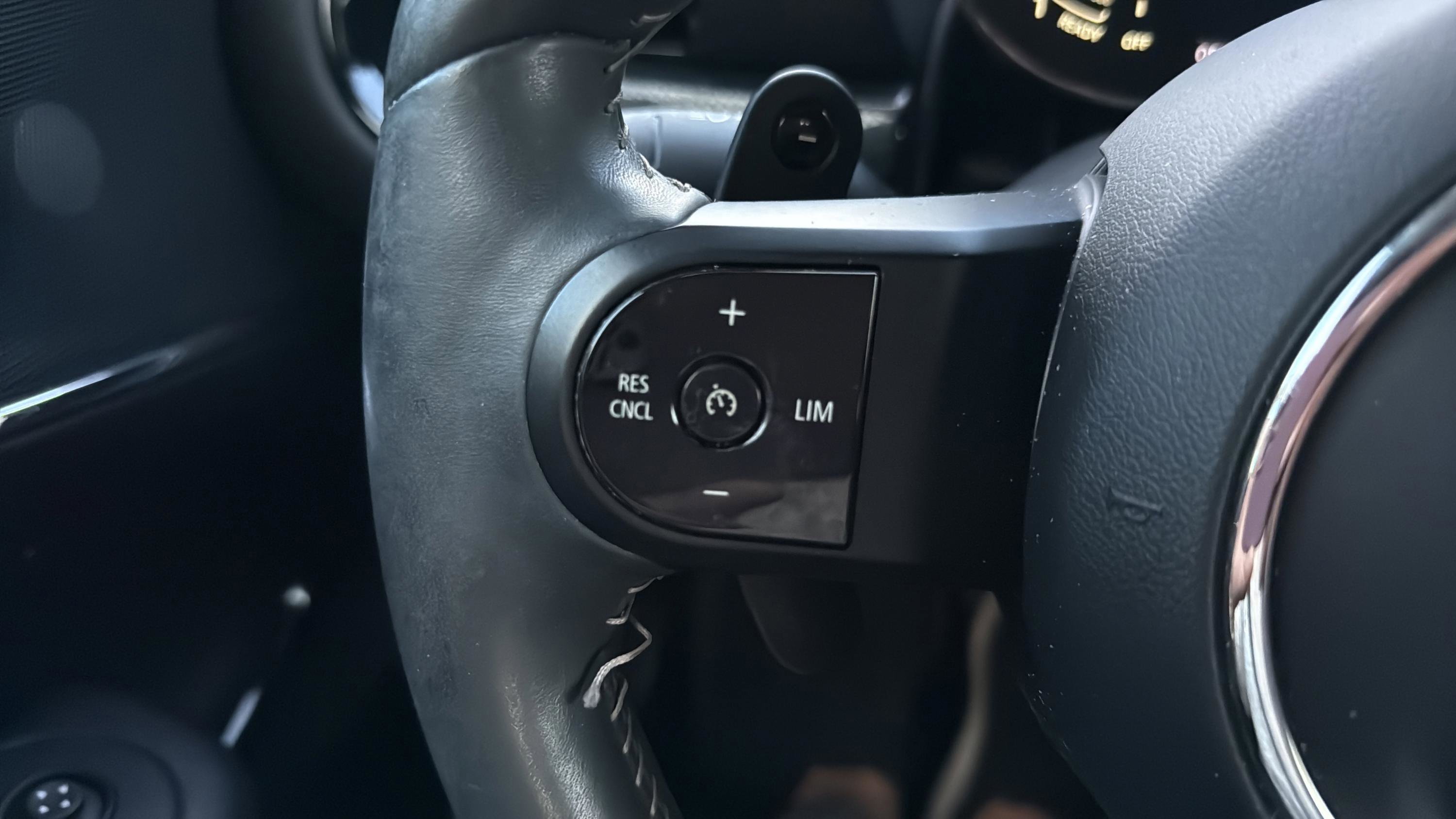 Used 2022 MINI Cooper Clubman S image 14