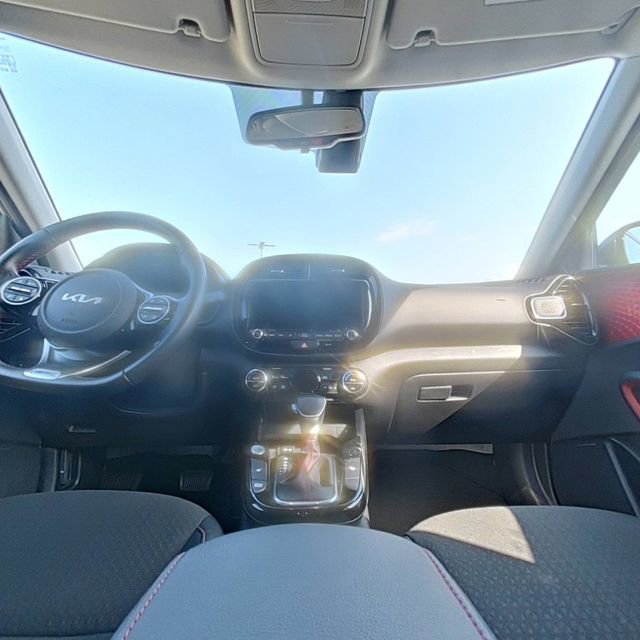 Used 2023 Kia Soul GT-Line w/ GT-Line Technology Package FWD image 26