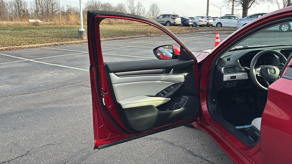 Used 2020 Honda Accord LX image 11
