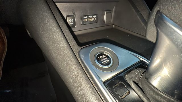 Used 2024 Nissan Sentra SV image 23