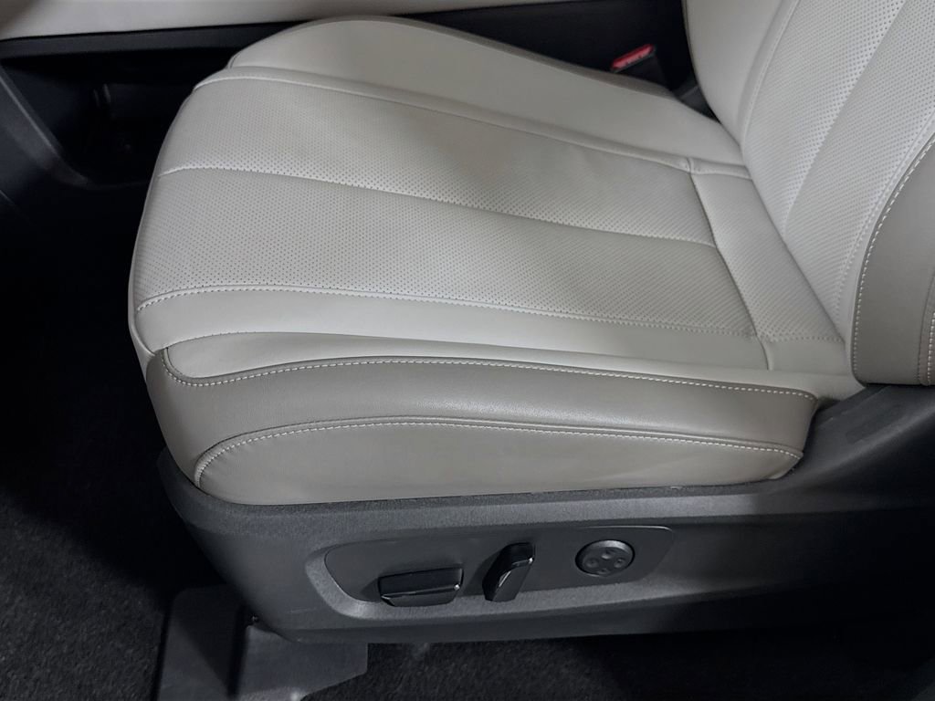 Certified 2026 INFINITI QX60 Luxe w/ Cargo Package FWD image 25