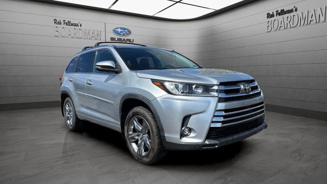 Used 2019 Toyota Highlander Limited Platinum AWD/4WD image 4