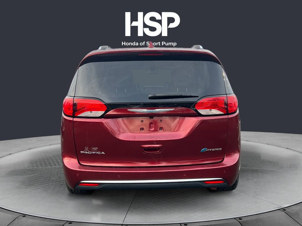 Used 2018 Chrysler Pacifica Touring-L FWD image 4