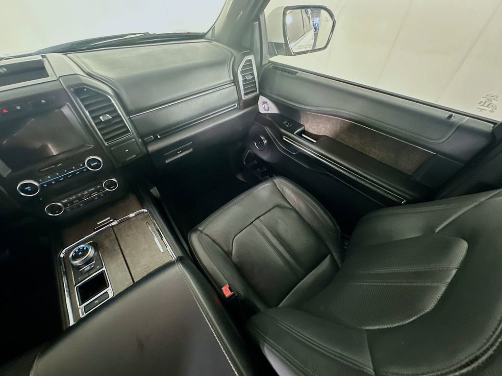 Used 2018 Ford Expedition Limited w/ Equipment Group 301A image 11