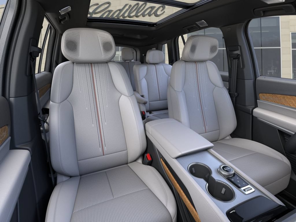 New 2027 Cadillac Vistiq Sport w/ LPO, Floor Liner Package AWD/4WD image 16