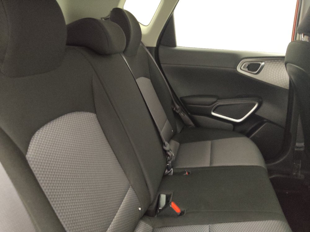 Used 2022 Kia Soul LX FWD image 19