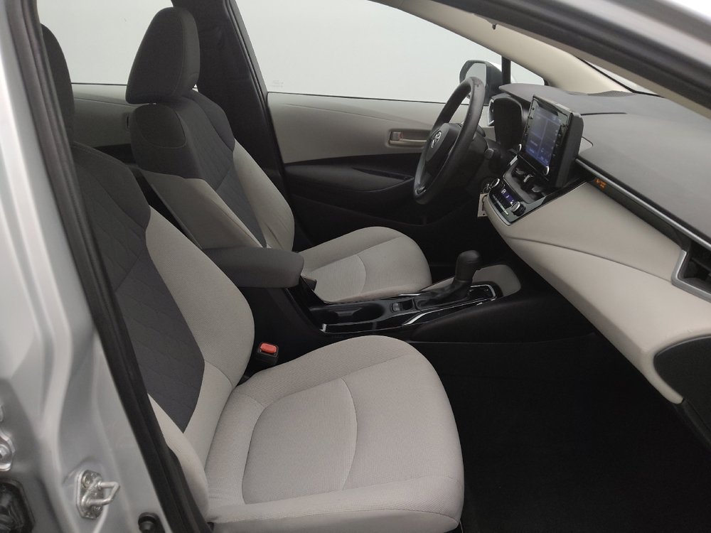 Used 2022 Toyota Corolla LE FWD image 21