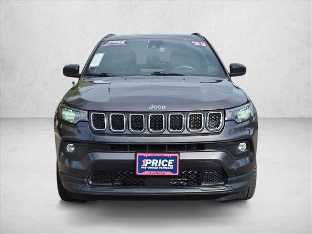 Used 2023 Jeep Compass Latitude AWD/4WD image 2