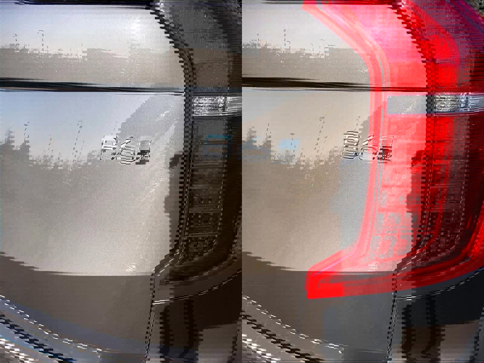 Used 2023 Volvo XC90 B6 Plus w/ Protection Package Premier image 11