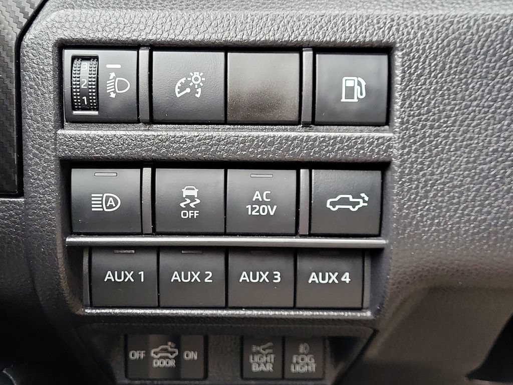 Used 2025 Toyota Tacoma TRD Pro AWD/4WD image 24