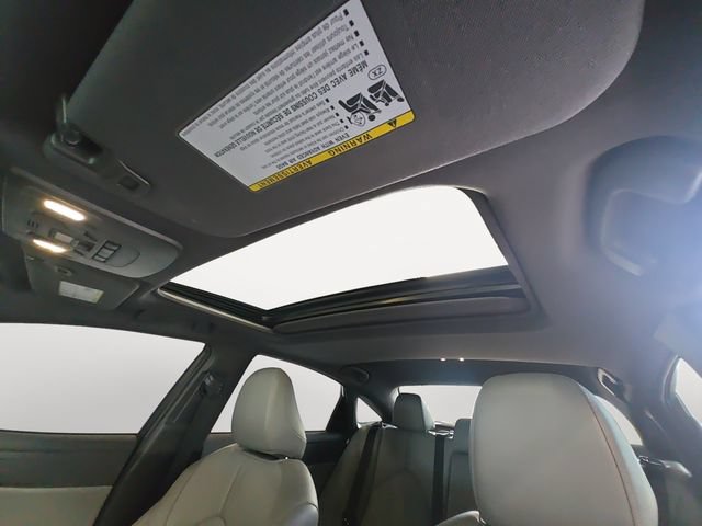 Used 2019 Toyota Avalon XLE w/ Moonroof Package FWD image 12