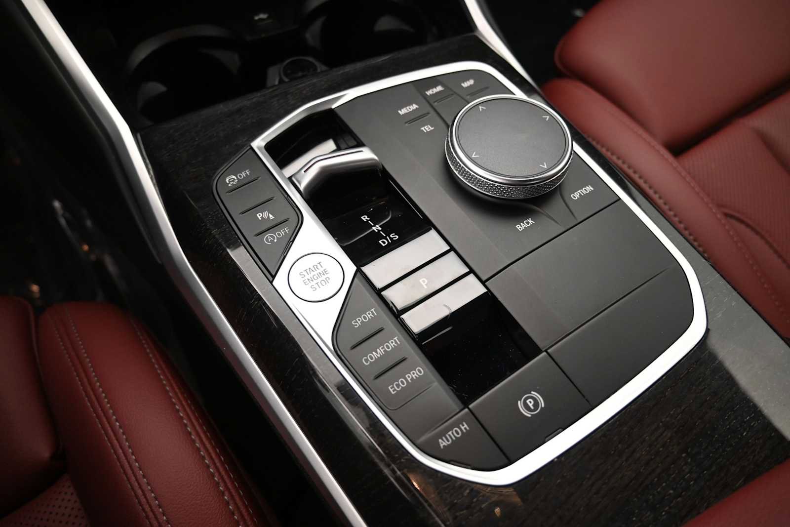 Used 2023 BMW 330i Sedan w/ Premium Package RWD image 12