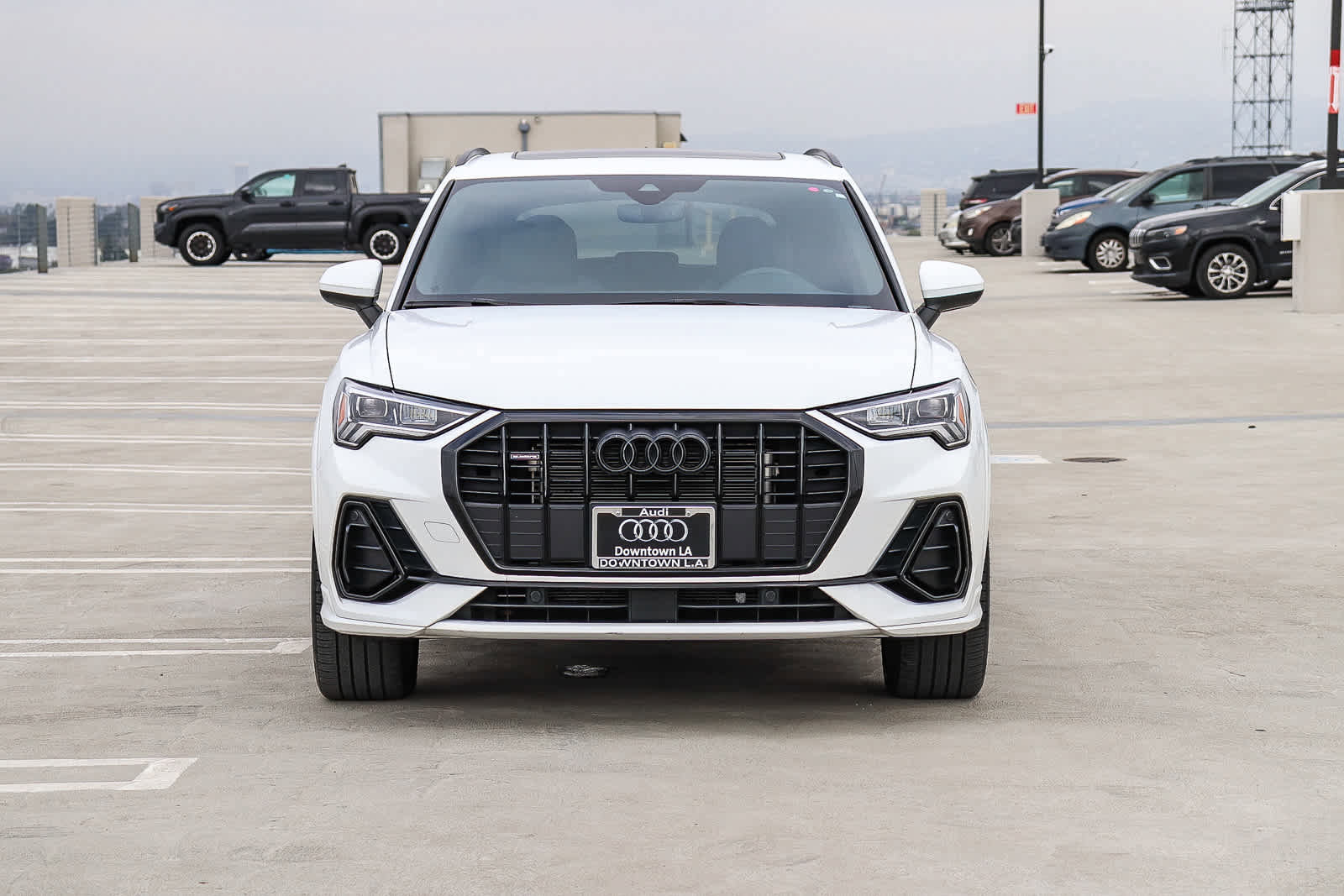 New 2023 Audi Q3 2.0T Premium w/ Black Optic Sport Package image 2