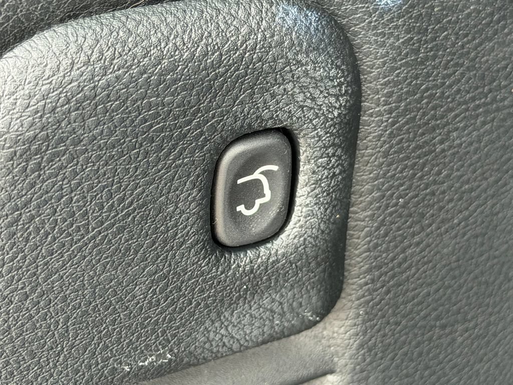 Used 2017 Jeep Grand Cherokee Limited w/ Luxury Group II AWD/4WD image 20